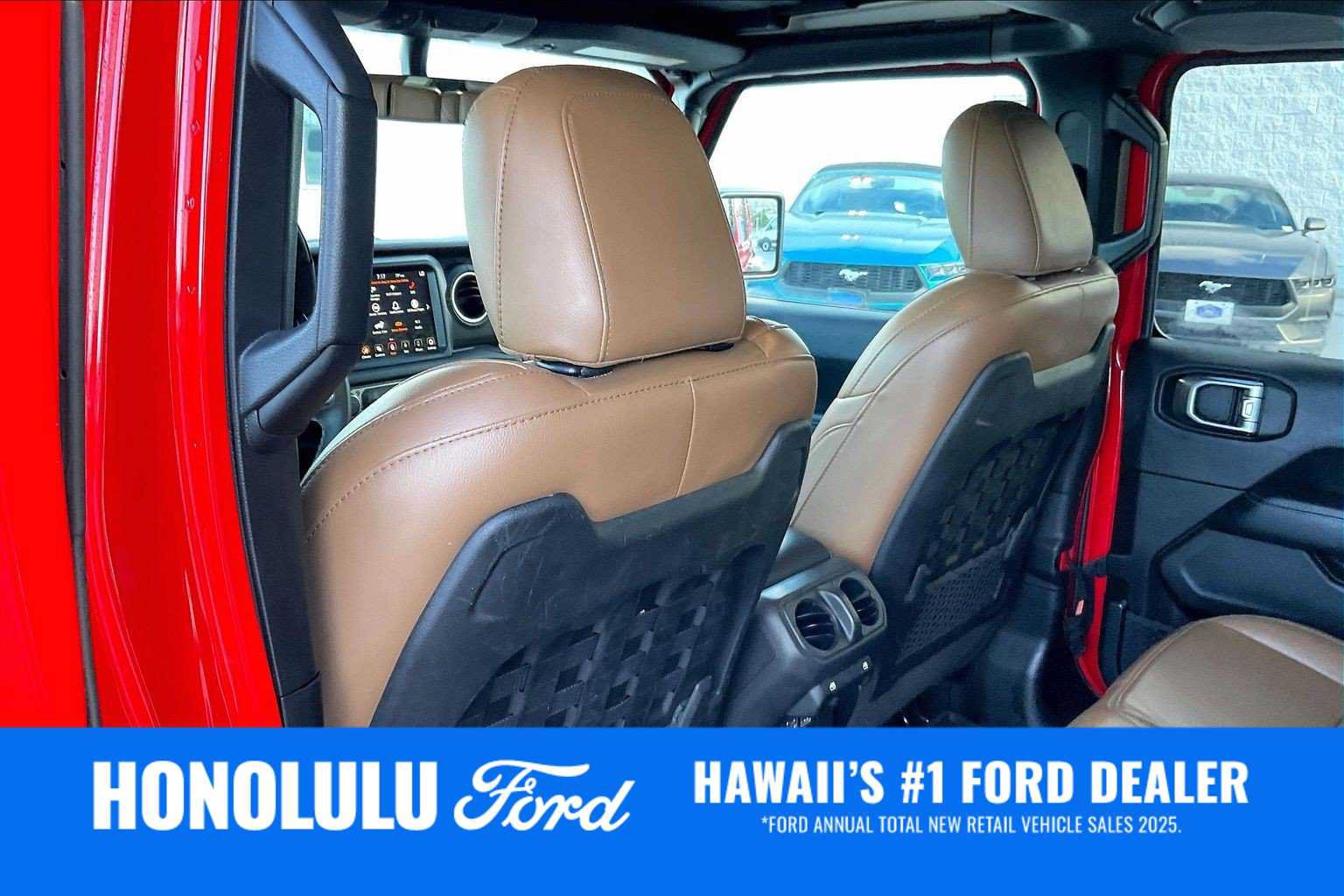 Used 2023 Jeep Wrangler Unlimited Rubicon 4xe AWD/4WD image 12