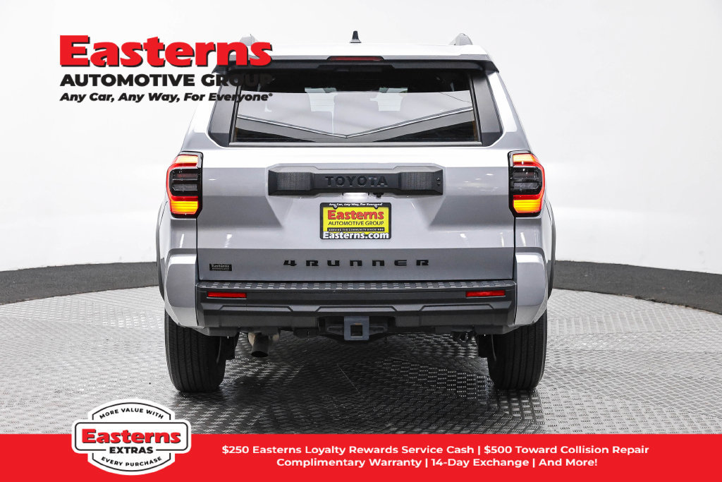Used 2025 Toyota 4Runner SR5 AWD/4WD image 7