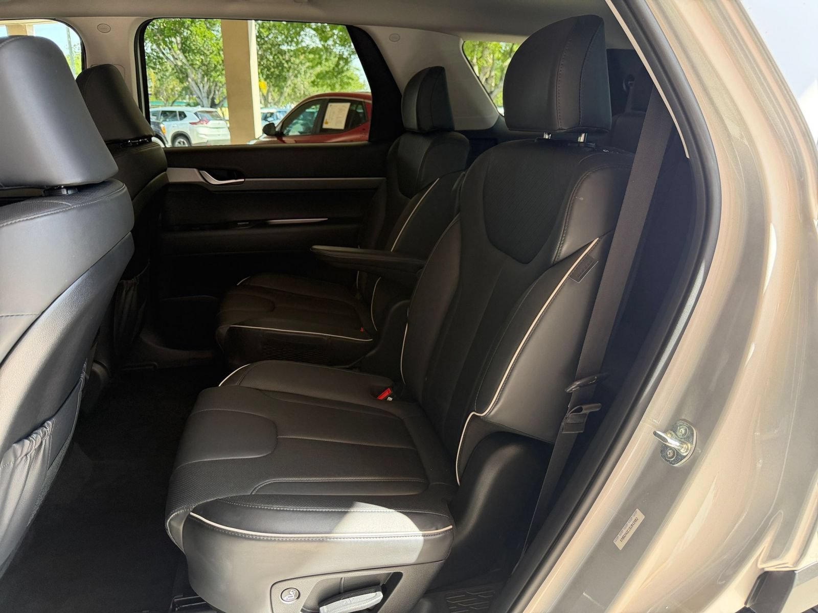 Used 2025 Hyundai Palisade SEL FWD image 24
