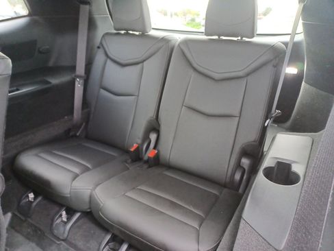 Used 2020 Cadillac XT6 Premium Luxury image 8