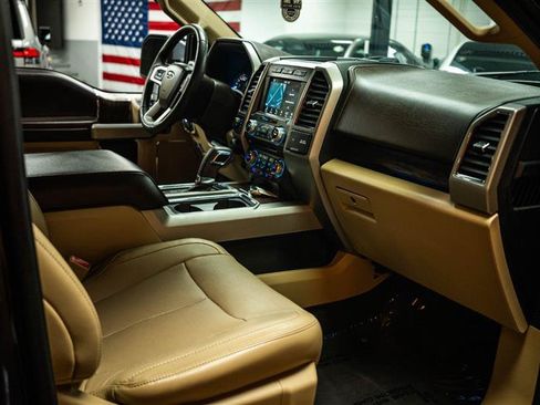Used 2018 Ford F150 Lariat w/ Equipment Group 502A Luxury AWD/4WD image 13