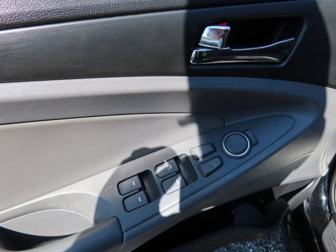 Used 2012 Hyundai Sonata GLS w/ Popular Equipment Pkg FWD image 11