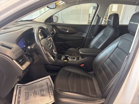 Used 2022 GMC Terrain Denali AWD/4WD image 17
