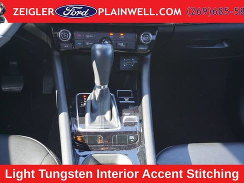 Used 2023 Jeep Compass Latitude AWD/4WD image 15