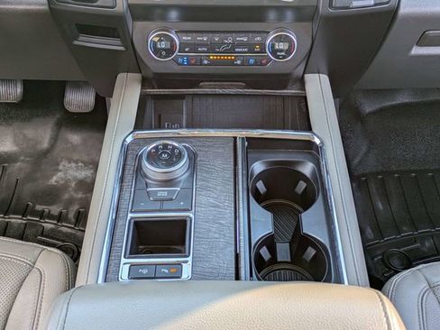 Used 2020 Ford Expedition Limited w/ Equipment Group 302A image 20