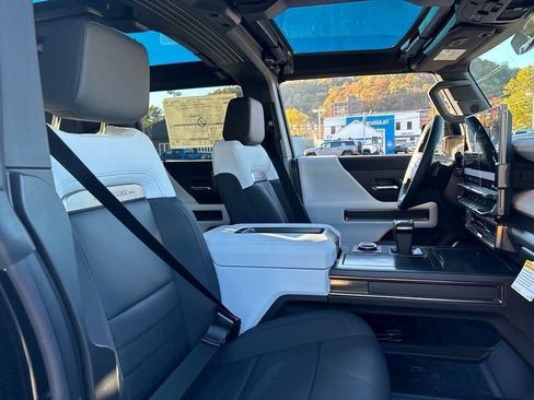 New 2025 GMC Hummer EV 3X AWD/4WD image 64
