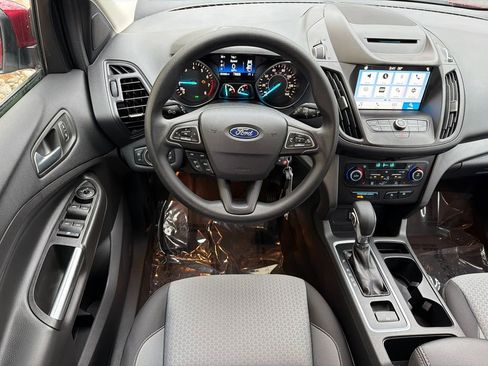 Used 2018 Ford Escape SE w/ SE Sync 3 Package image 19