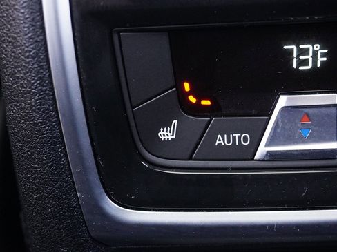 Used 2023 BMW X7 xDrive40i w/ Premium Package image 83