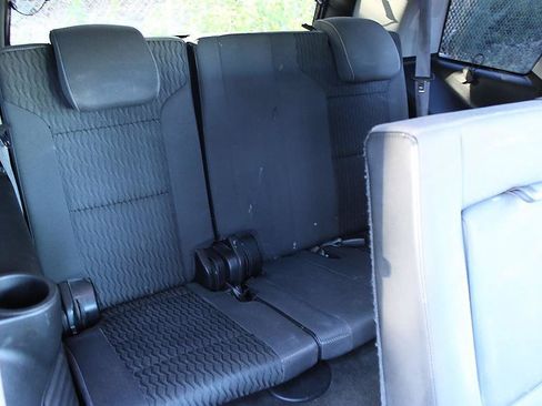 Used 2015 GMC Yukon SLE w/ Convenience Package RWD image 16