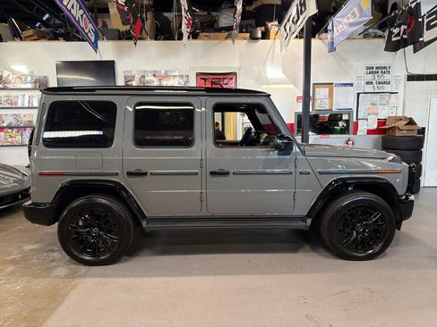 Used 2025 Mercedes-Benz G 550 image 4