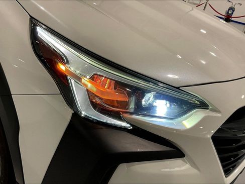 Used 2023 Subaru Outback Premium AWD/4WD image 31