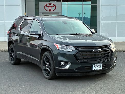 Used 2020 Chevrolet Traverse LT w/ LPO, Midnight Edition AWD/4WD image 1