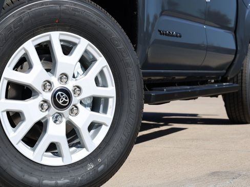 New 2025 Toyota Tacoma SR5 image 14