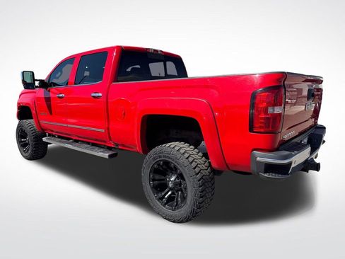 Used 2016 GMC Sierra 2500 SLT w/ Duramax Plus Package AWD/4WD image 3
