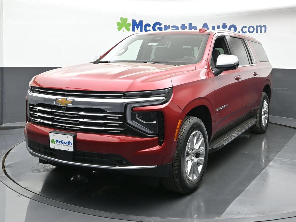Used 2025 Chevrolet Suburban Premier AWD/4WD image 29