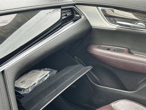 Certified 2022 Cadillac XT6 Premium Luxury AWD/4WD image 34