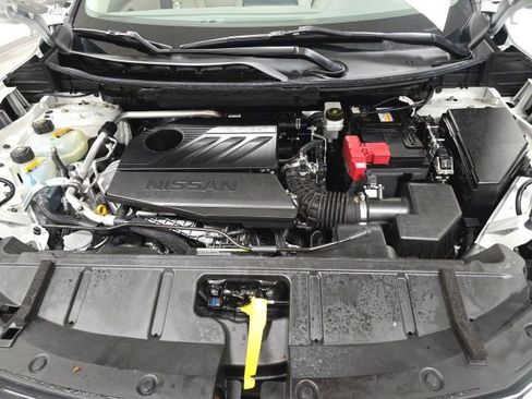 Used 2024 Nissan Rogue SV w/ SV Premium Package FWD image 24