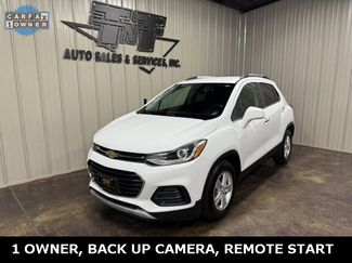 Used 2017 Chevrolet Trax LT w/ LT Convenience Package image 1