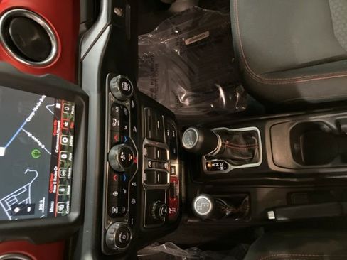 Used 2019 Jeep Wrangler Unlimited Rubicon image 18