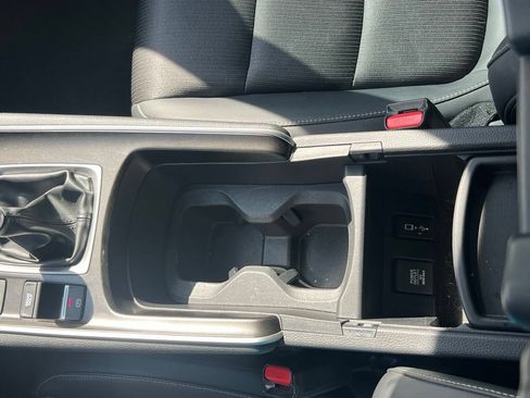 Used 2018 Honda Accord Sport image 23