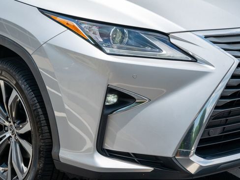 Used 2019 Lexus RX 350L FWD w/ Premium Package image 8