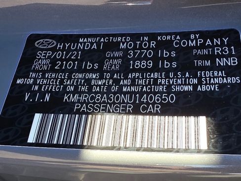 Used 2022 Hyundai Venue Limited image 35