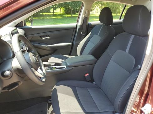 Certified 2023 Nissan Sentra SV w/ All-Weather Package FWD image 5