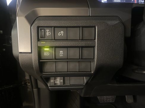 Used 2025 Toyota Tacoma SR5 image 13