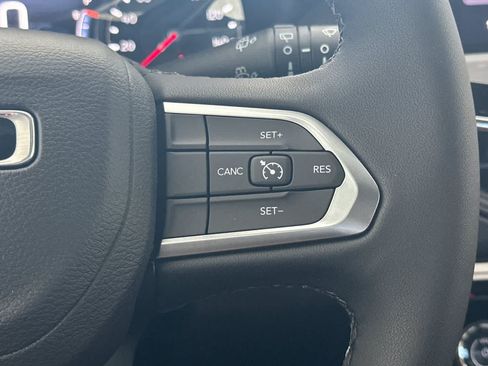 New 2026 Jeep Compass Latitude AWD/4WD image 27