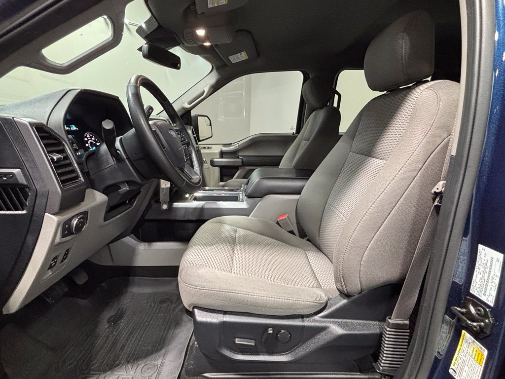 Used 2019 Ford F150 XLT w/ Equipment Group 302A Luxury AWD/4WD image 21