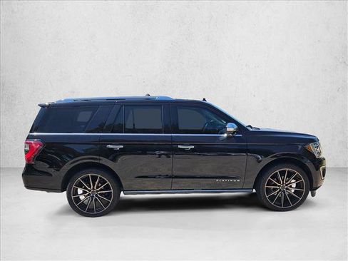 Used 2021 Ford Expedition Platinum AWD/4WD image 4