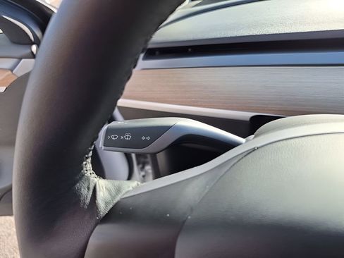 Used 2021 Tesla Model 3 Standard Range Plus image 32