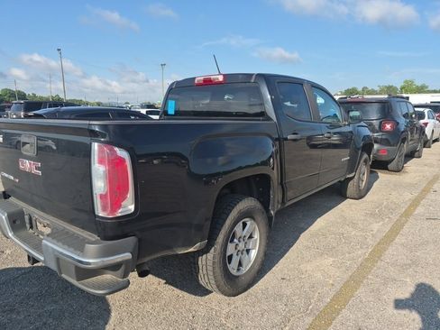 Used 2019 GMC Canyon 2WD Crew Cab w/ Convenience Package image 2