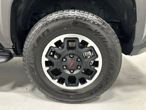 Used 2025 Toyota 4Runner TRD Off-Road Premium image 65