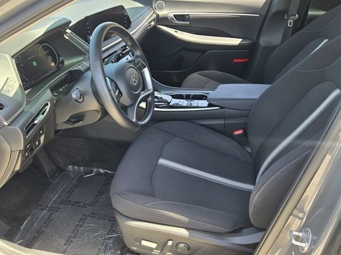 Certified 2023 Hyundai Sonata SEL w/ Convenience Package FWD image 10