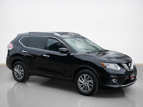 Used 2015 Nissan Rogue SL w/ SL Premium Package image 1