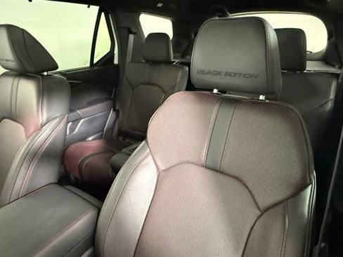 Used 2025 Honda Pilot Black Edition image 33