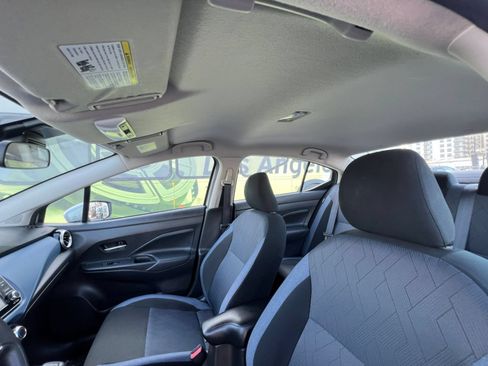 Used 2025 Nissan Versa SV FWD image 32