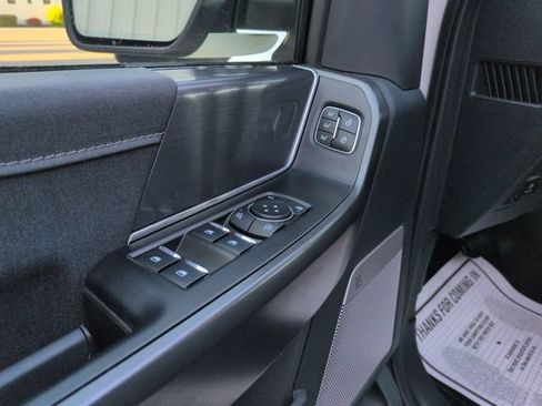 Used 2025 Ford F150 Lariat AWD/4WD image 11