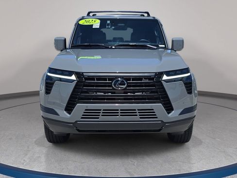 Used 2025 Lexus GX 550 w/ Cold Area Package AWD/4WD image 3