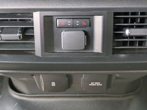 Used 2023 Ford F150 Raptor AWD/4WD image 35