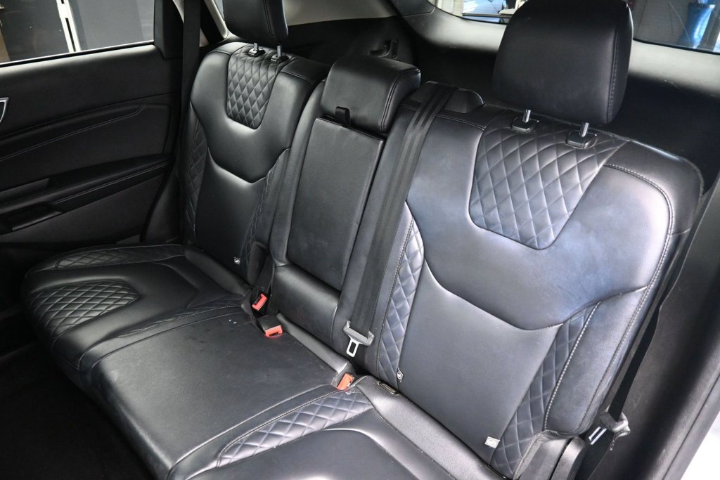 Used 2024 Ford Edge Titanium AWD/4WD image 20