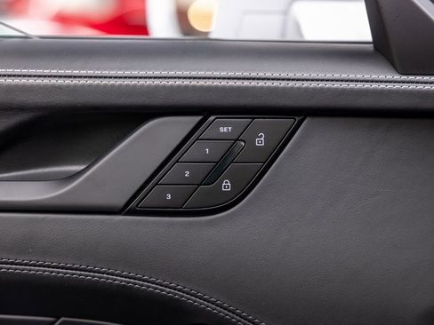 Used 2025 Porsche 911 Carrera 4 GTS image 33