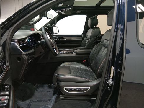 Used 2023 Jeep Grand Wagoneer L Series III w/ Quick Order Packagew 28T AWD/4WD image 16