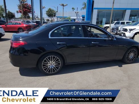 Used 2025 Mercedes-Benz C 300 Sedan image 8