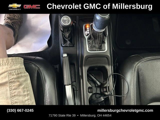 Used 2020 Jeep Wrangler Unlimited Sahara w/ Dual Top Group AWD/4WD image 26