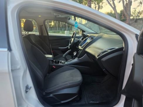 Used 2012 Ford Focus Titanium w/ Titanium Handling Pkg FWD image 37