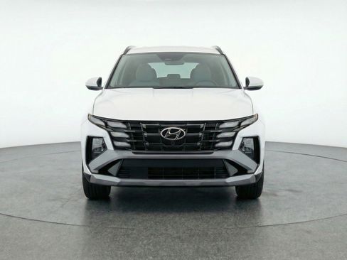 Used 2025 Hyundai Tucson SEL image 2