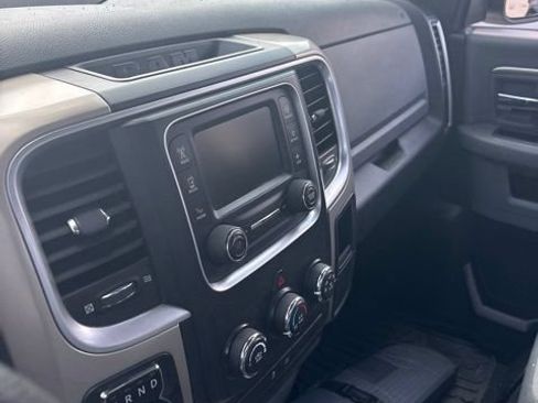 Used 2015 RAM 1500 Classic SLT AWD/4WD image 3