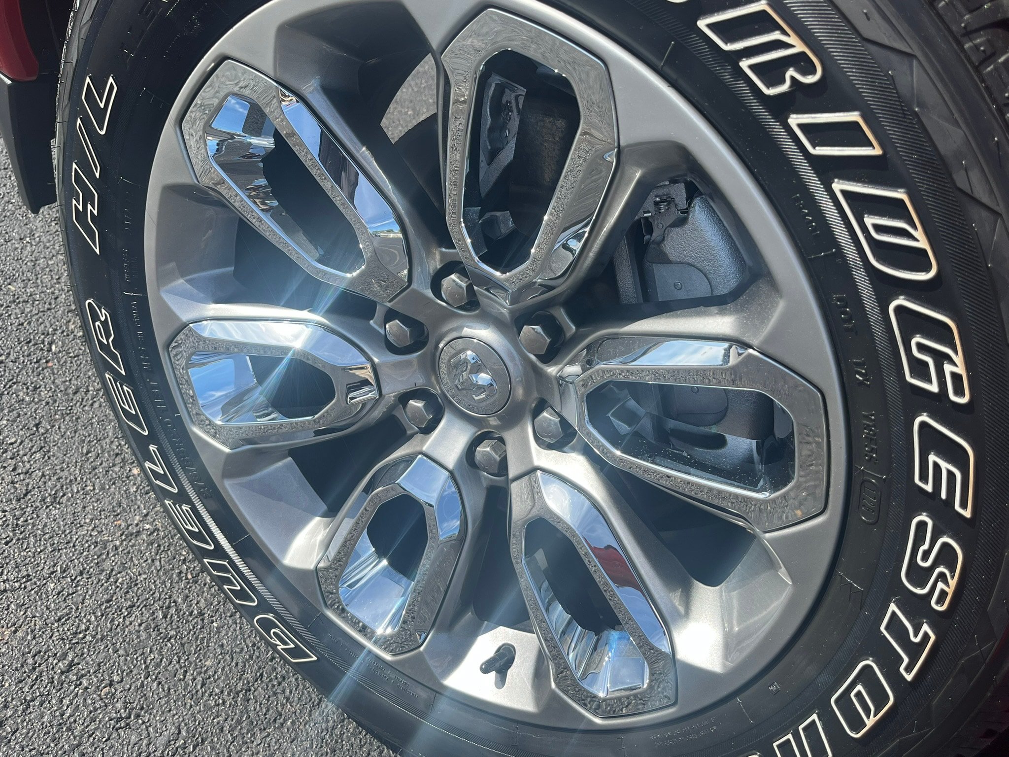 Used 2021 RAM 1500 Laramie w/ Sport Appearance Package AWD/4WD image 7